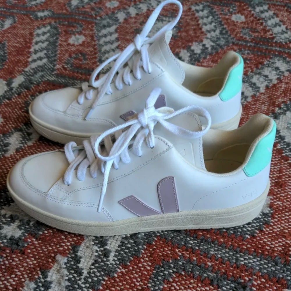 Veja V-12 sneakers